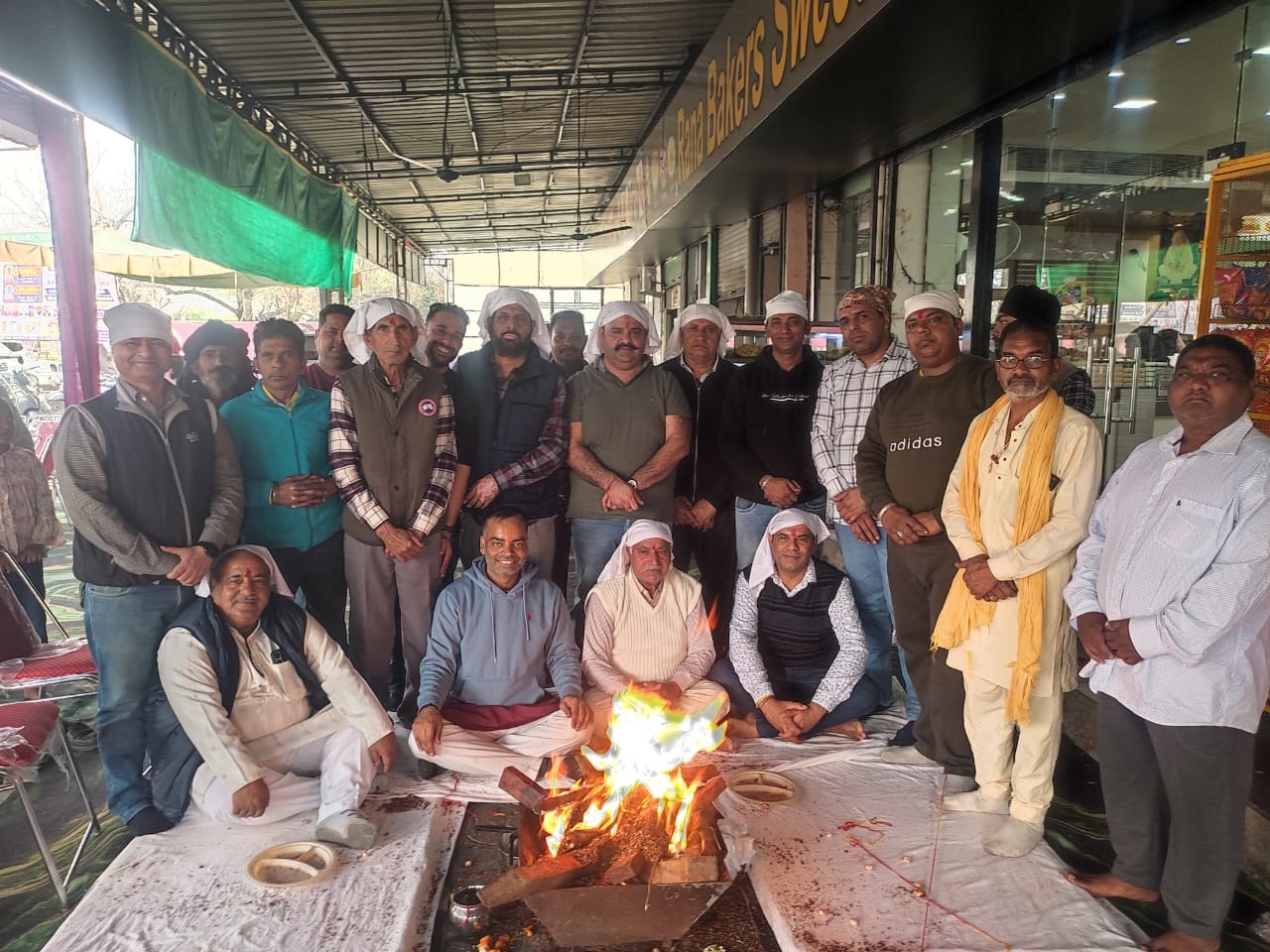 महाशिवरात्रि के अवसर पर, शिव पूजा और विश्व शांति के लिए हवन और धार्मिक अनुष्ठान आयोजित किए गए